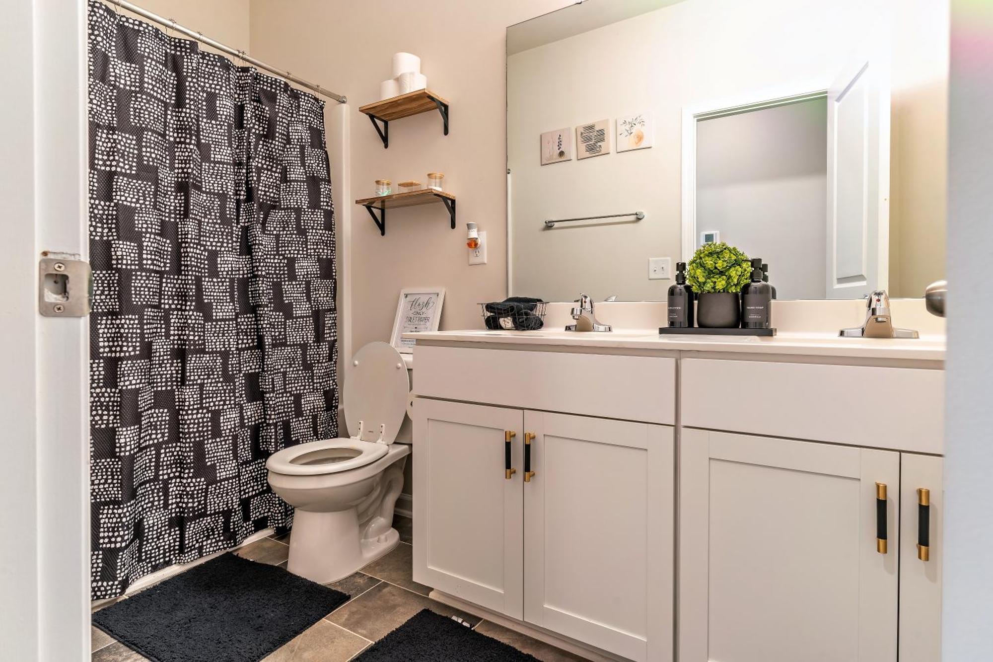 Raleigh Luxe Family Retreat- 15 Min To Downtown, Kids Gear, Fast Wifi For Wfh, Ev & Pet Friendly Βίλα Εξωτερικό φωτογραφία